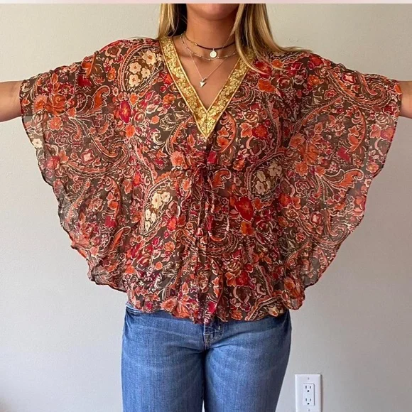 The prettiest vintage banana republic top - Picture 2 of 5